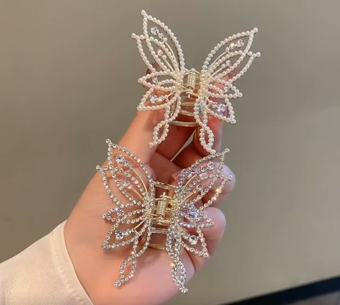 Fashion Metal openwork Hair Claw Butterfly Clips for Women Girl Elegant Ponytail Clip Vintage pin Accessories